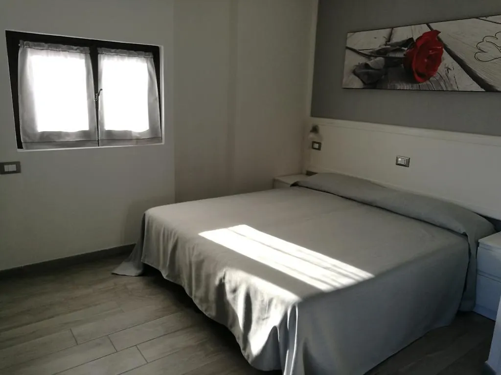 Hotel Iron Gate Marina3B Sarzana Włochy
